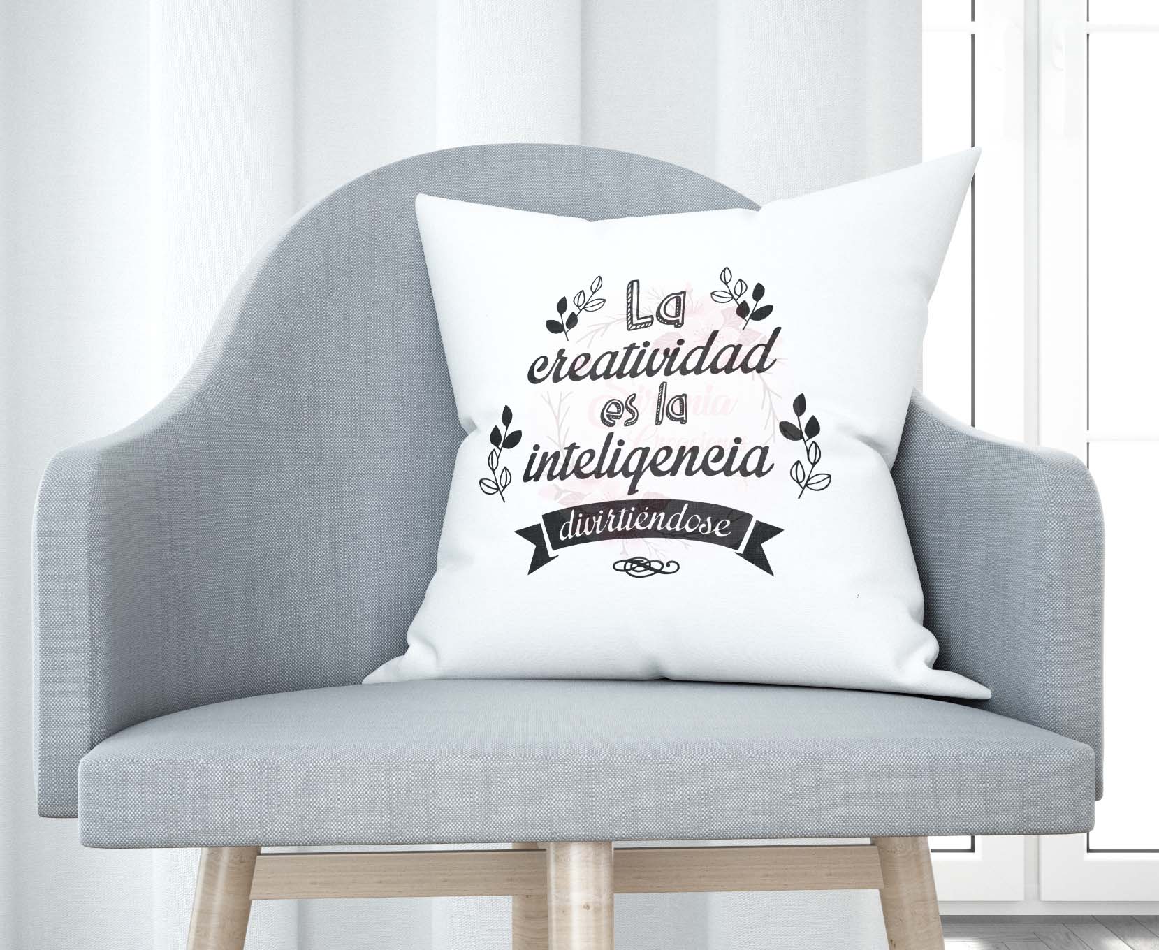 Cojín tacto algodón - La creatividad es la inteligencia divirtiéndose